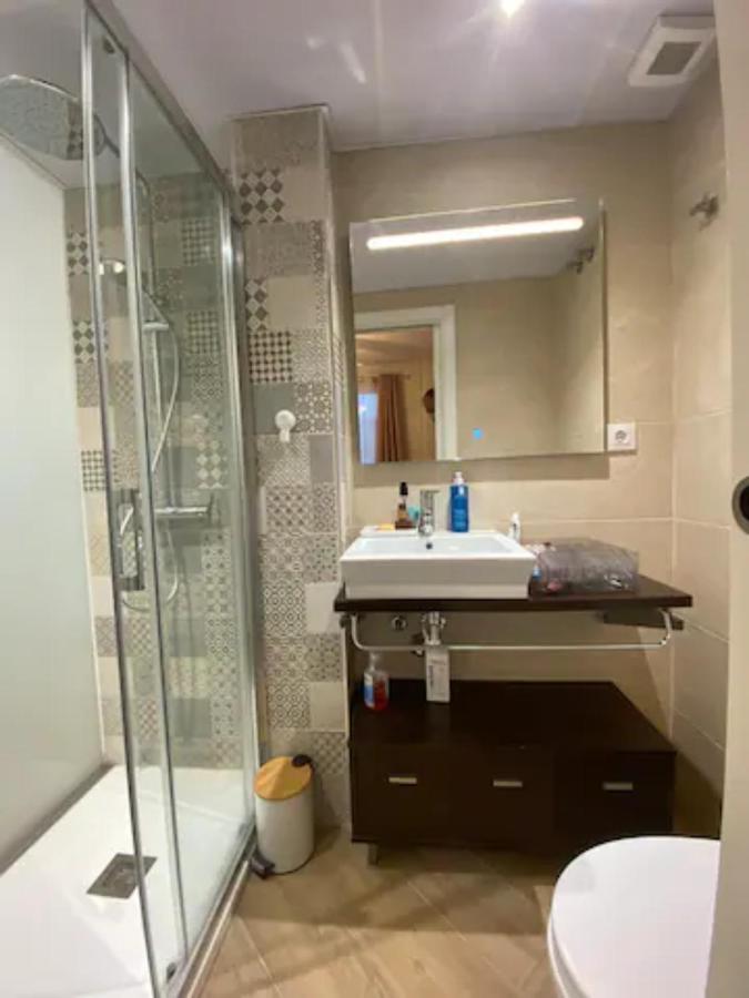 precioso apartamento funcional Sevilla Bagian luar foto
