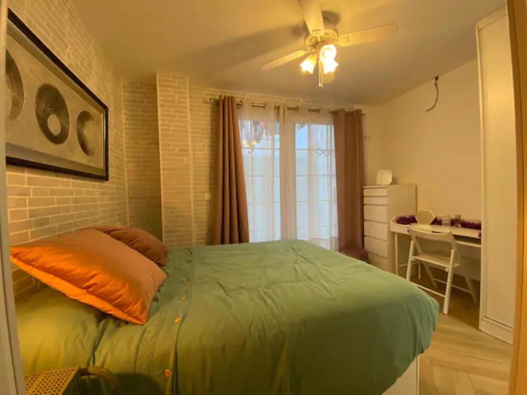 precioso apartamento funcional Sevilla Bagian luar foto